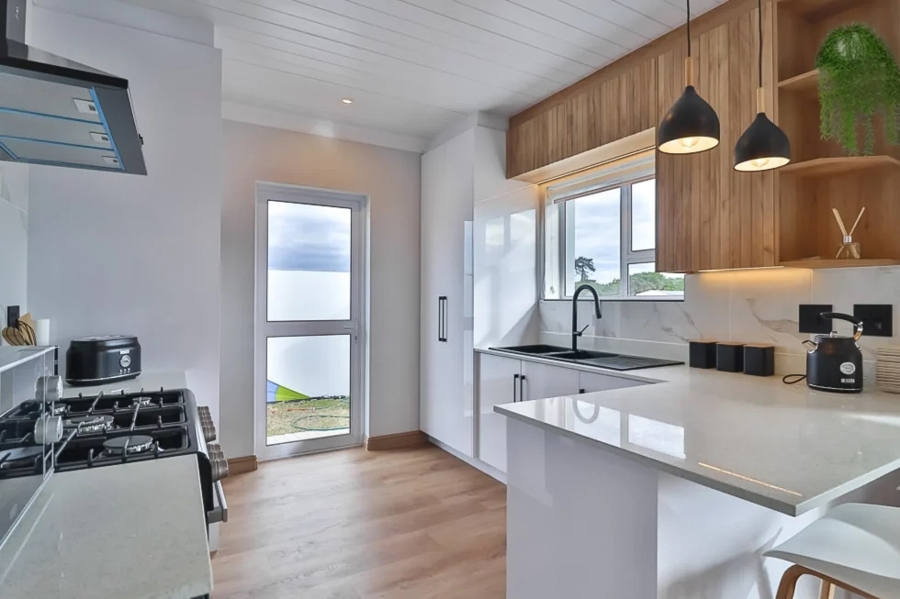 2 Bedroom Property for Sale in Fraaiuitsig Western Cape